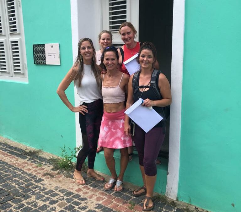 ERASMUS+ Fortbil­dung „Medita­tion and Yoga for Educa­tors“ in Curaçao